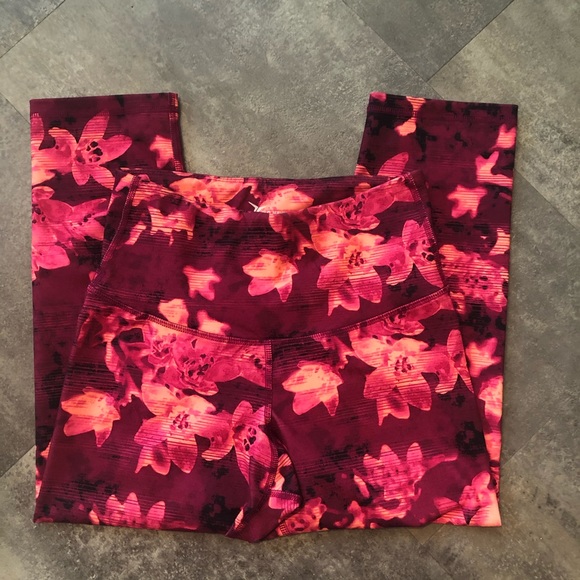 Old Navy Active leggings - Picture 2 of 4